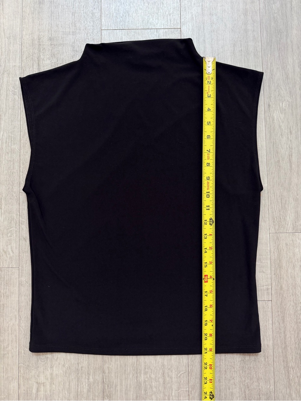 Aritzia Wilfred Smooth Matter Botanist Tank Top Mock Neck⁠ Black Size L - Picture 9 of 11